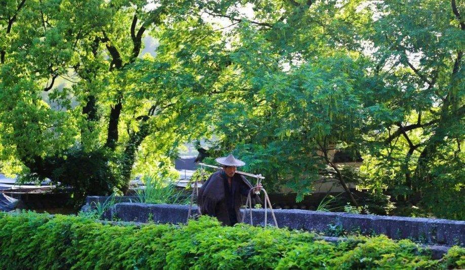 探寻奇趣答疑 『交警检查不停车跑了算违法吗?』问答平台